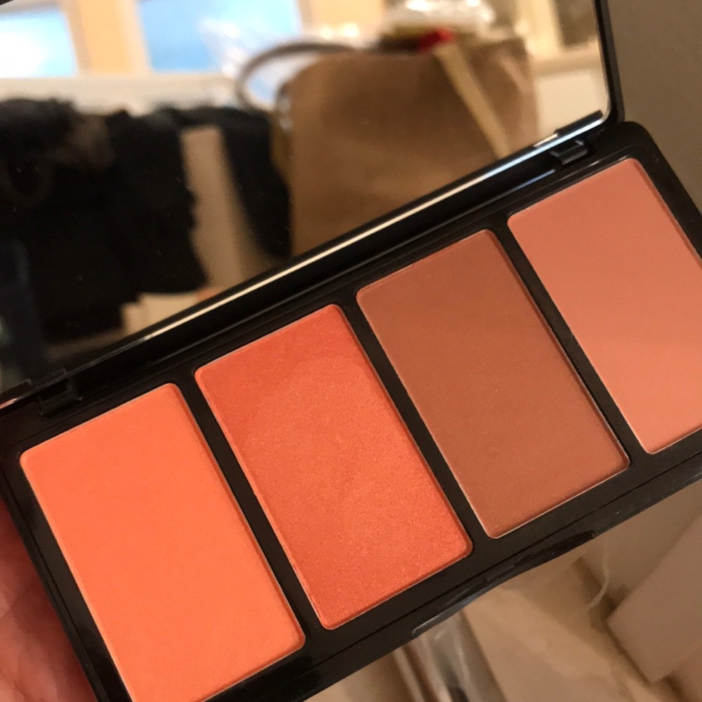 Blush palette